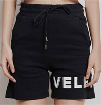 Velence : Shorts - Not So Basic Black Size M